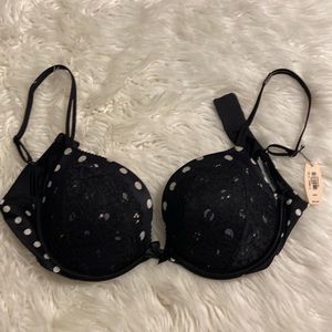 Victoria Secret Very Sexy Push up bra size 38C brand new with tag